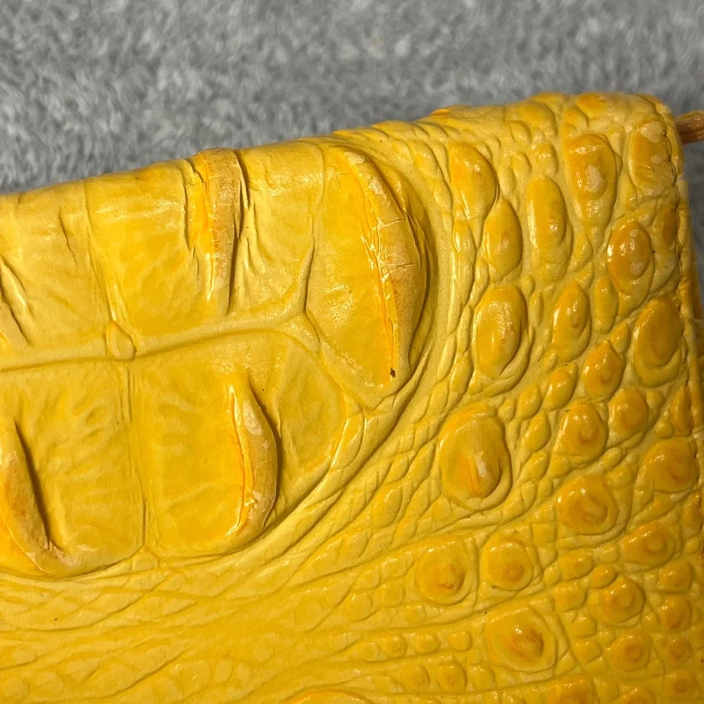 Brahmin Debra Yellow Melbourne Leather Wristlet Wallet Purse Authentic Croc - Picture 3 of 10